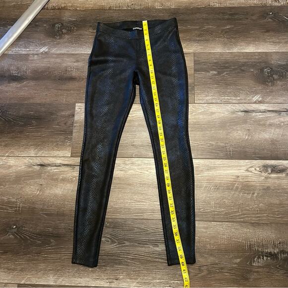 Express Women’s leggings, black, size small regular, spandex pants - Picture 3 of 7